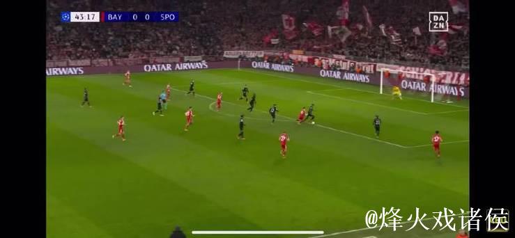 17岁290天，卡尔成欧冠史上连续三场破门最年轻球员