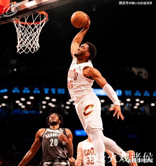 弗拉格上篮打成2+1，错失加罚冲击40分，独行侠仅差1分