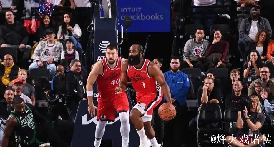 布朗狂砍50+5怀特贡献29+7 凯尔特人终结快船6连胜之路 布朗狂砍50+5怀特贡献29+7 凯尔特人终结快船6连胜之路